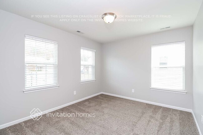 Building Photo - 617 Augustus Lane