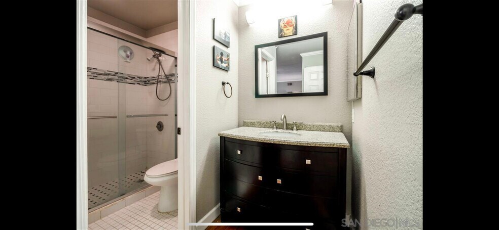 Building Photo - 4541 Utah St