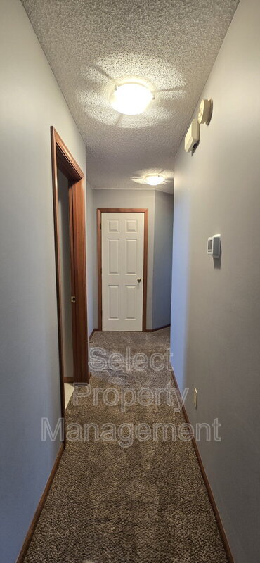 Building Photo - 606 Diamond Point Pl