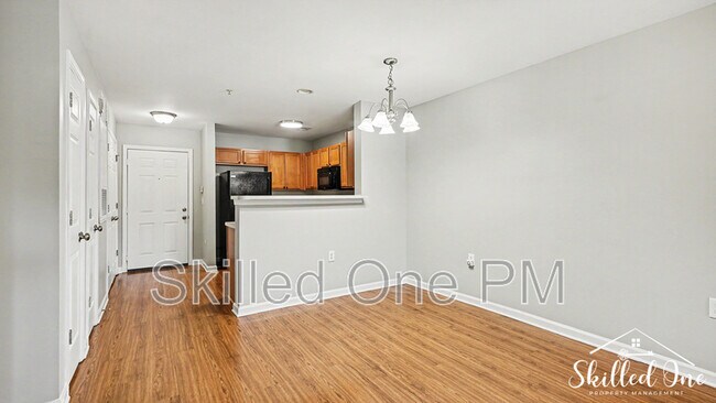 Building Photo - 1380 Heritage Pointe Dr