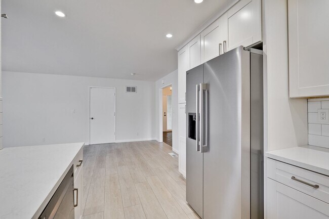 Building Photo - 3 BEDROOM 2 BATH House in Branham-Jarvis Neighborhood