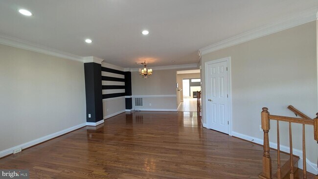 Building Photo - 42681 Rolling Rock Square