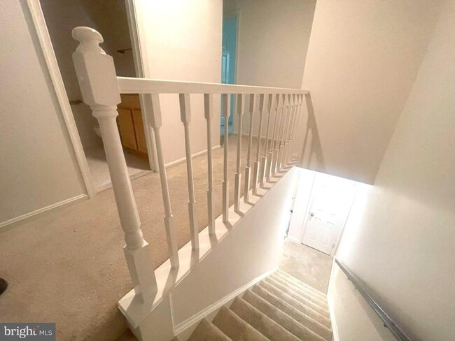 Building Photo - 10195 Valentino Dr