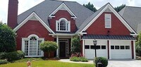 Building Photo - 312 Declaire Way NE