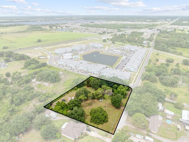 Building Photo - 5500 Lake Lizzie Dr