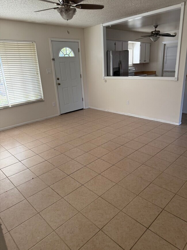 Building Photo - 10859 Wilderness Ct