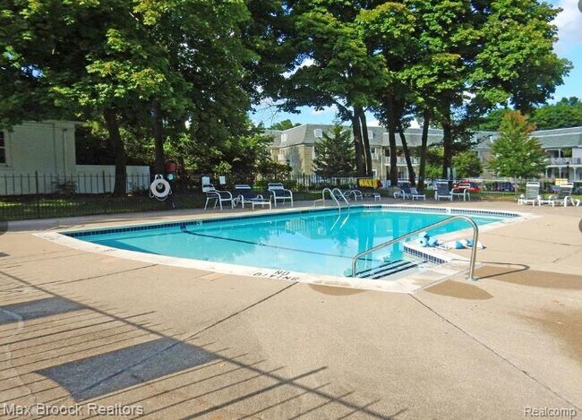 Building Photo - 42160 Woodward Ave