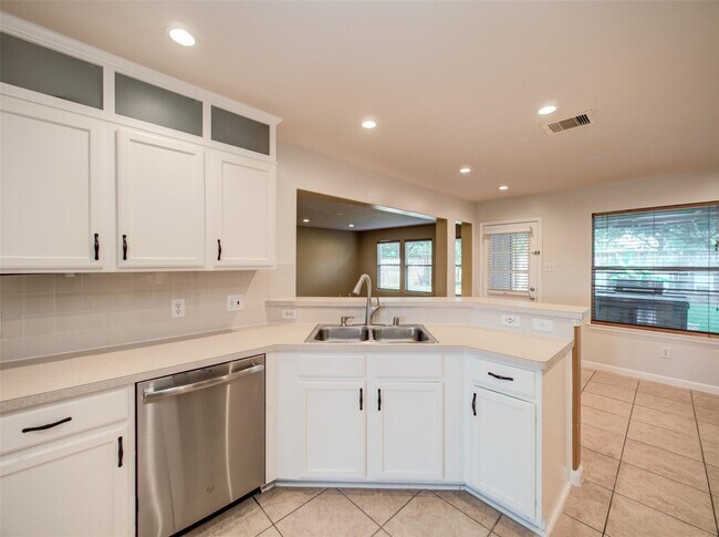 Building Photo - 13215 Sleepy Creek Meadows