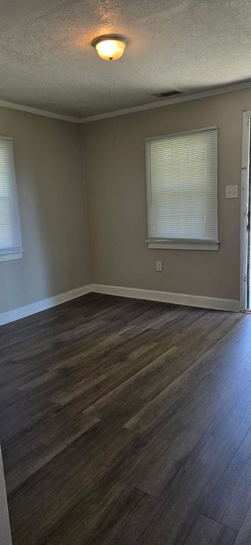 Building Photo - 2 BR/ 1 BA Home