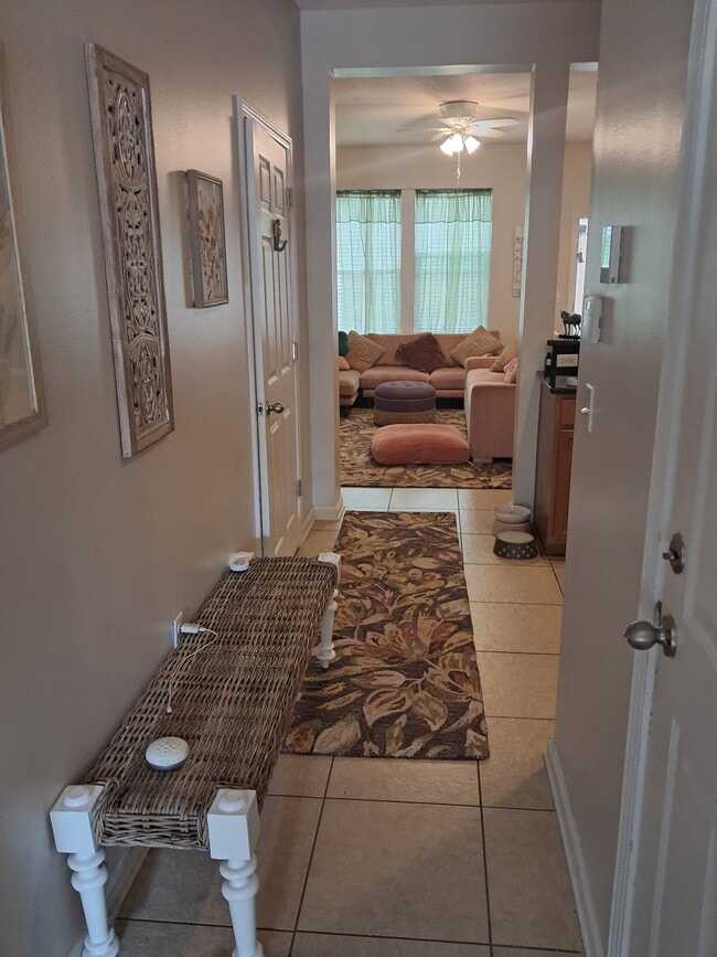 Building Photo - 317 Sand Oak Blvd