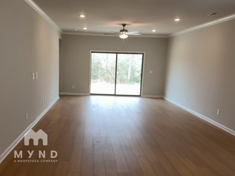 Building Photo - 15697 Ruthie Lynn Dr