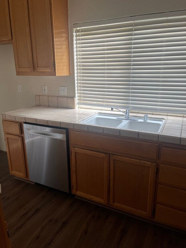 Building Photo - Cute 3 Bedroom 2 bath Home