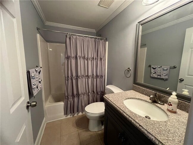 Building Photo - 7190 Belcrest Dr