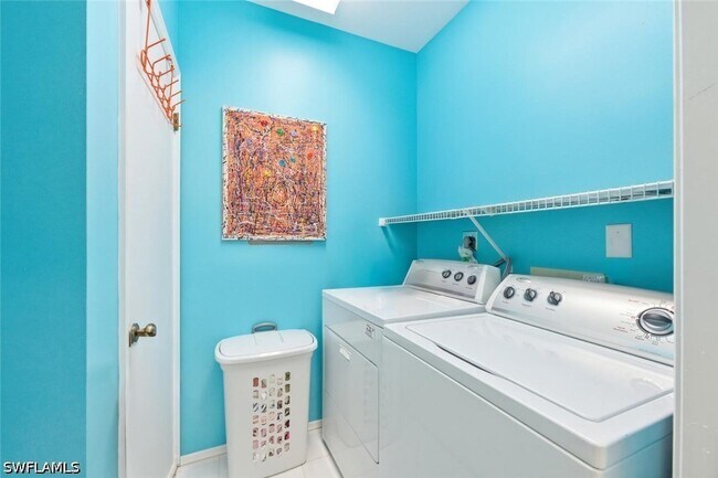 Building Photo - 110 Siena Way