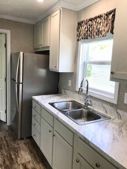 Building Photo - 82 Branch Hill Ct