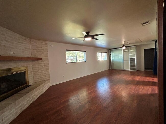 Building Photo - 2403 Dijon Dr