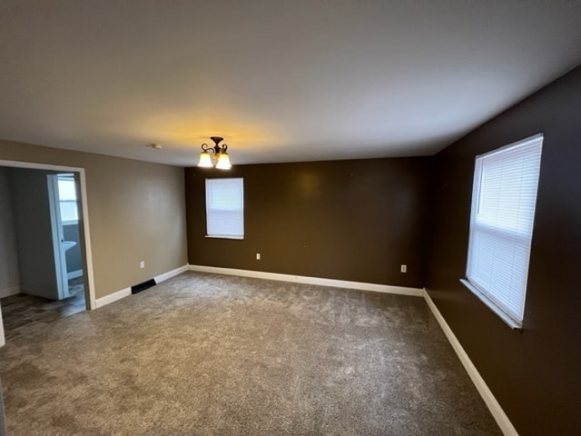 Building Photo - 39 Forest Ave