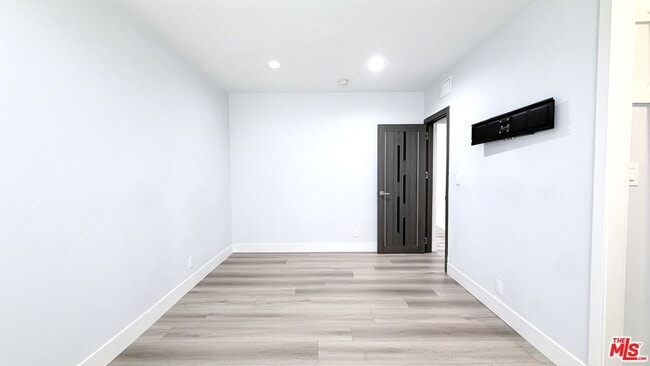 Building Photo - 11836 Rialto St