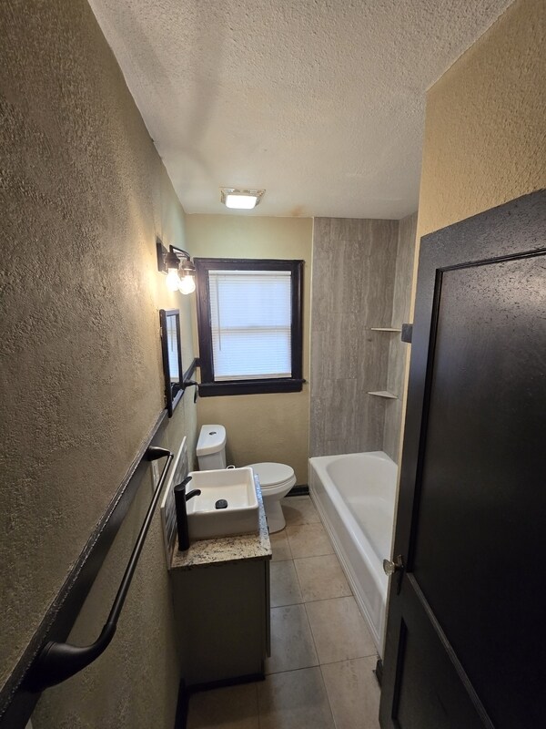 Building Photo - 41 Tallulah Ave