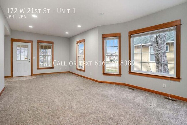 Building Photo - 172 W 21st St