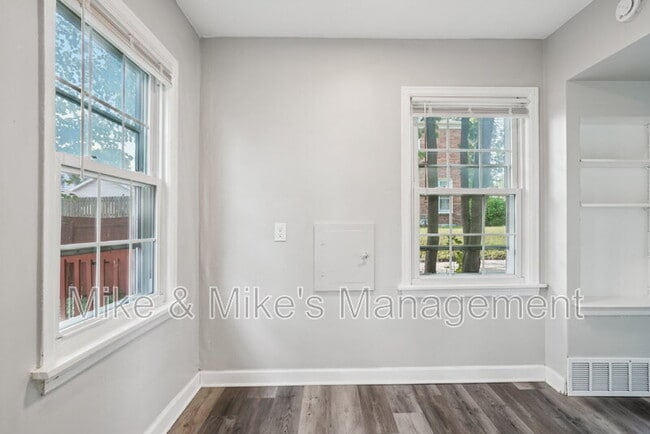 Building Photo - 3860 S Brust Ave