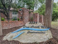 Building Photo - 3839 Dry Creek Dr