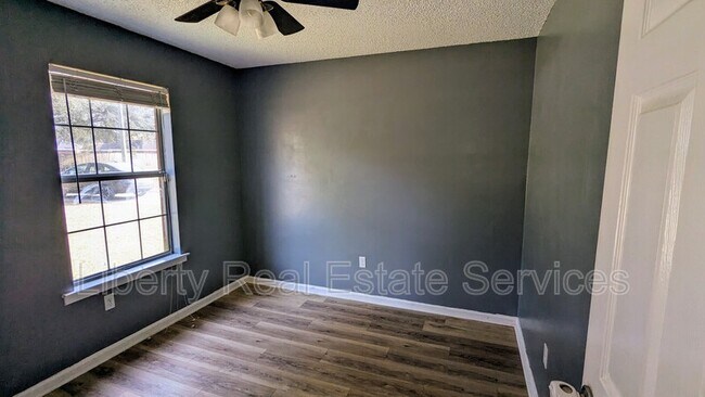 Building Photo - 145 Cowart Rd