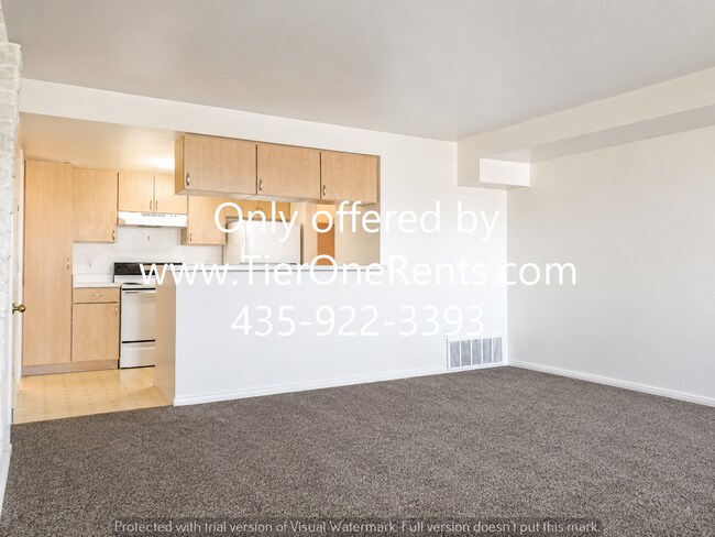 Building Photo - $500 OFF First Month's Rent