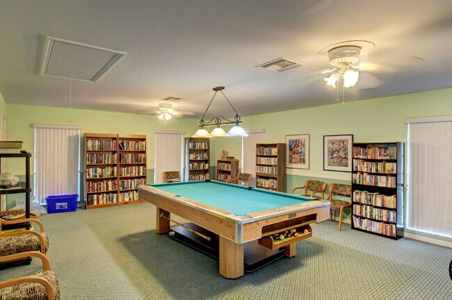 Building Photo - "Spacious 2-Bed, 2-Bath Boynton Beach Gem with Modern Granite Elegance – 1400 Sq Ft!"