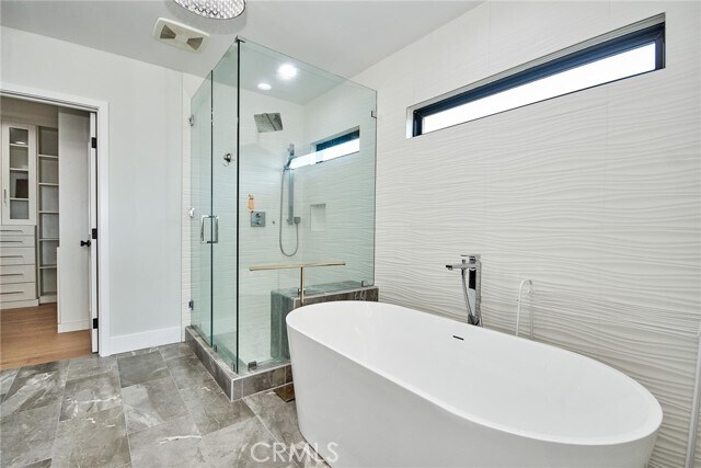 Building Photo - 243 Notteargenta Rd