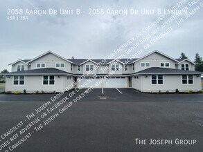 Building Photo - 2058 Aaron Dr