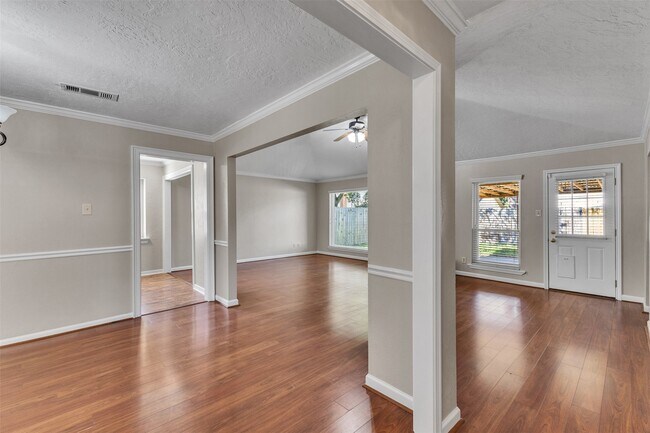 Building Photo - 8318 Amurwood Dr