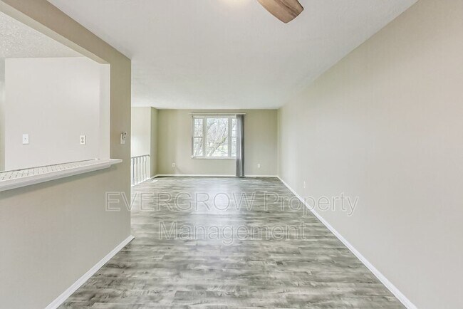 Building Photo - 5310 Shelbyville Rd