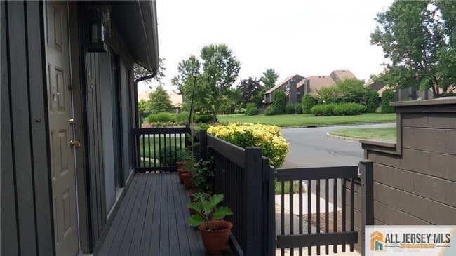 Building Photo - 162 Westgate Dr