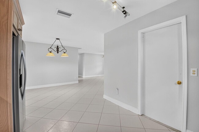 Building Photo - 4599 Betelnut St