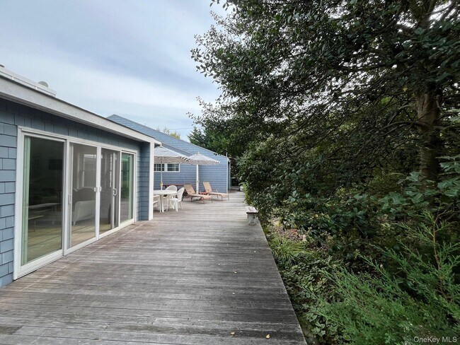 Building Photo - 55 Ocean Rd