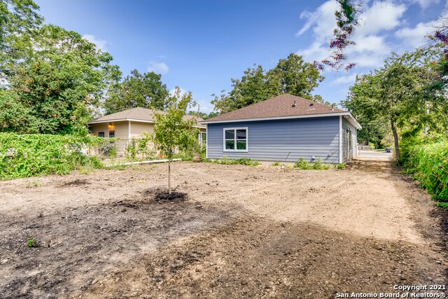 Building Photo - 1308 Aransas Ave