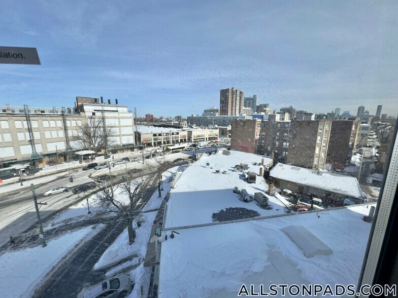 Building Photo - 1110 Commonwealth Ave