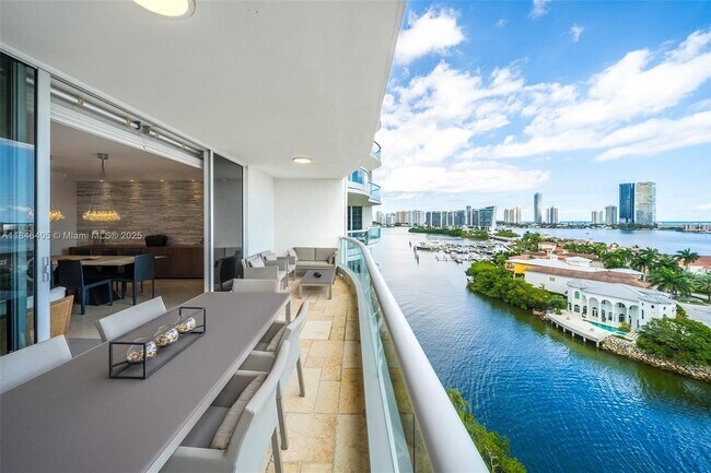 Building Photo - 6000 Island Blvd