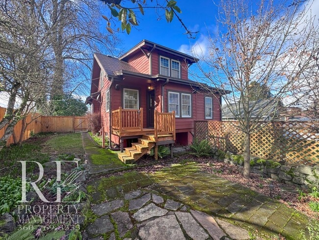 Building Photo - 50% OFF FIRST MONTHS RENT!! Timeless Vintage Home with Bonus Office, Expansive Yard & A/C