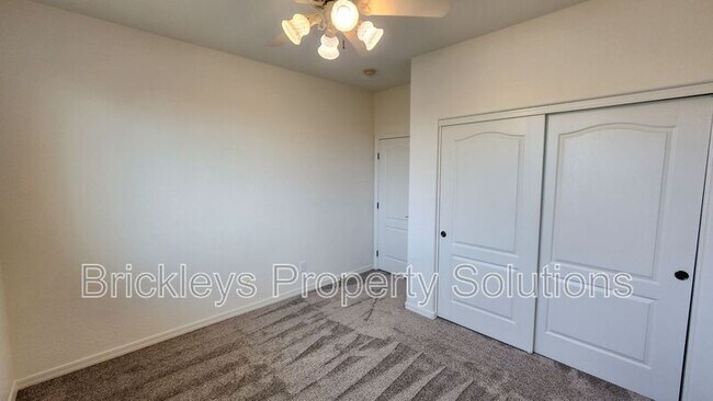 Building Photo - 4446 E Blue Sage Rd