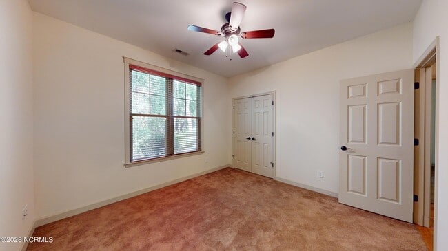 Building Photo - 45 Old Hunt Rd