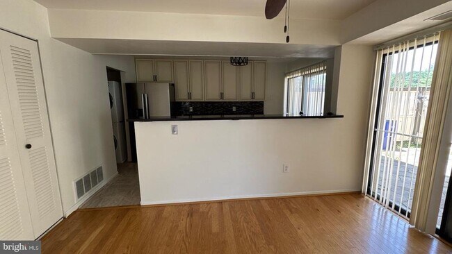 Building Photo - 11235 Snowflake Ct