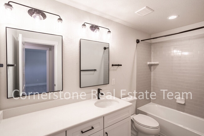 Building Photo - 747 Sage Forest Ln