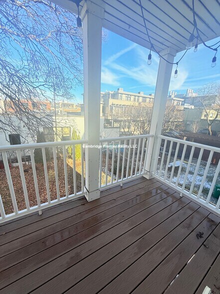 Building Photo - 89 Allston St