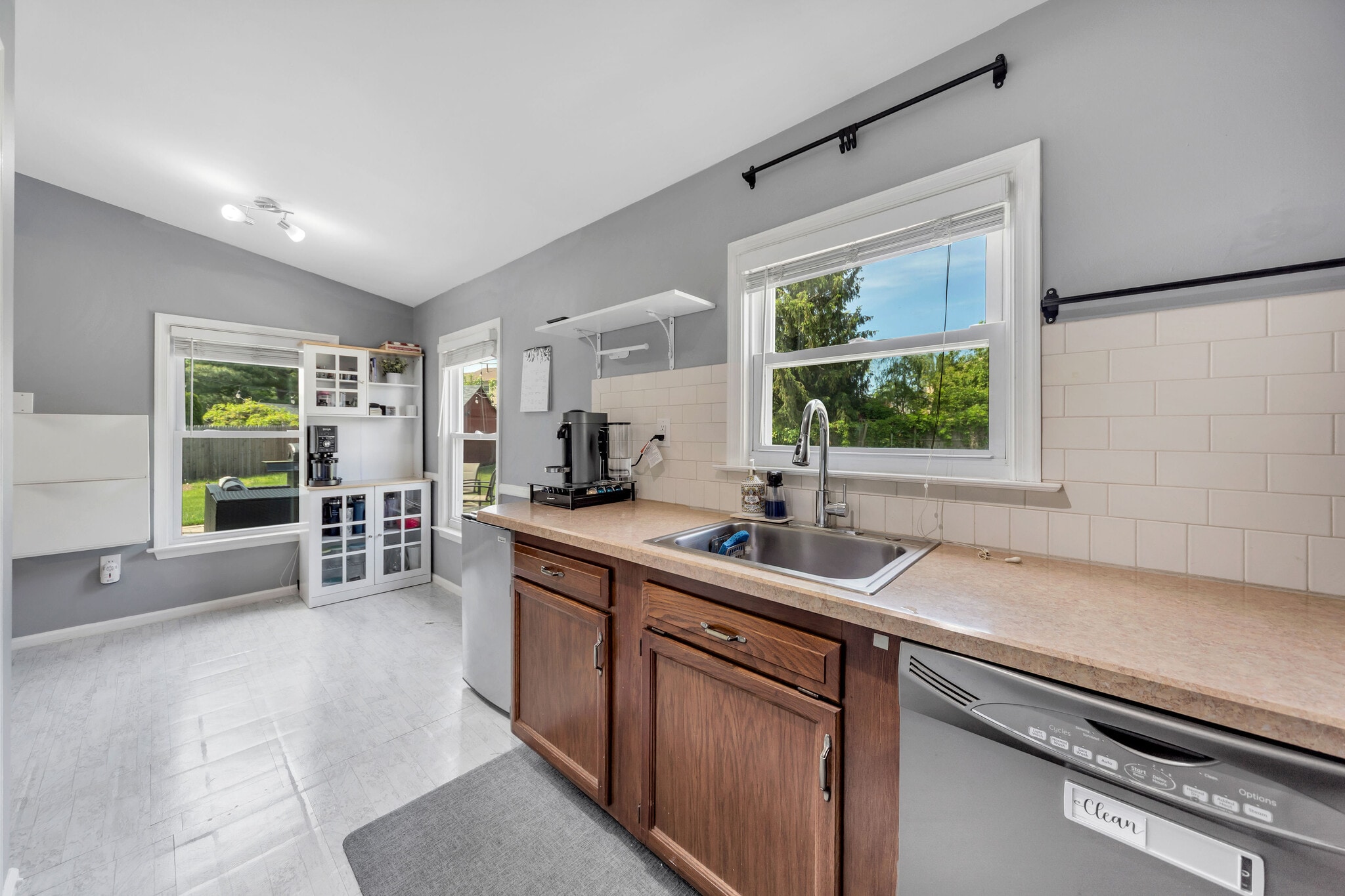 Kitchen - 37 Curry Ln