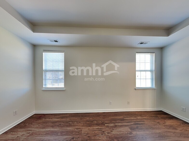 Building Photo - 4504 Sandtyn Dr