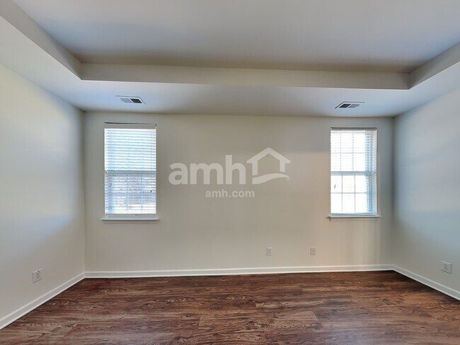 Building Photo - 4504 Sandtyn Dr