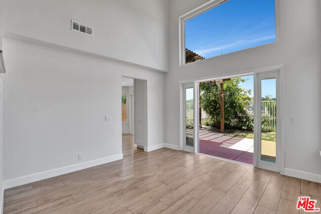 Building Photo - 24701 Cll Conejo