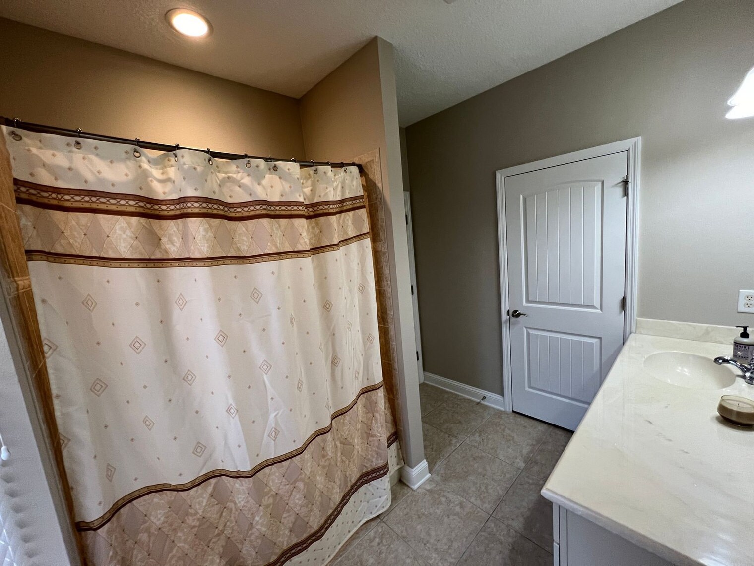 Building Photo - 2142 White Sands Way